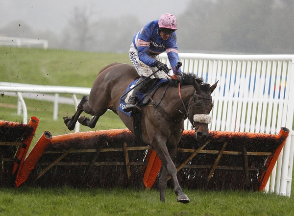 Chepstow. Adrien Du Pont fa sue le Future Champions Finale Juvenile Hurdle di primo grado