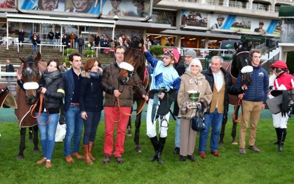 Francia. Blue Dragon torna ad alzare la voce nel Prix Léon Olry Roederer, battuti i compagni di allenamento Tir Au But e Bosseur per un super en plein Cherel