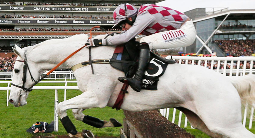 Francia e Inghilterra. Tre giorni di alto livello, si parte domani con Fontainebleau e Newbury, sabato la Hennessy Gold Cup Chase, domenica ad Auteuil si disputano Prix George Courtois e Morgex