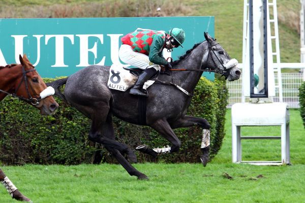 Francia. Il Prix Le Toquet ad Auteuil pone in evidenza i quattro anni Burn Out e Dalahast sulla strada che porta al Ferdinand Dufaure