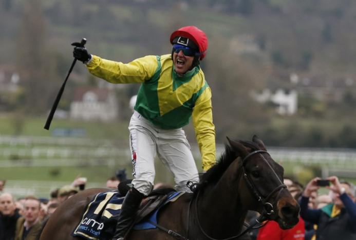 Irlanda. Obiettivo Triple Crown Chase per il vincitore di Gold Cup Sizing John nella prossima stagione. Nichols Canyon infortunato, salta la trasferta americana di Nashville