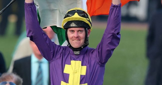 Inghilterra. Per Robbie McNamara la prima volta a Cheltenham da allenatore dopo la caduta a Wexford nel 2015 che gli è costata la perdita delle gambe. L’irlandese sarà impegnato nella Champion Bumper con Quick Grabim, gara che ha vinto in sella a Silver Concorde nel 2014