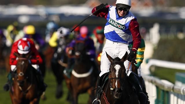 Inghilterra. Aintree incorona la stupenda vittoria di One For Arthur e Derek Fox nel Grand National. Lucinda Russell trionfa nelle vesti di trainer, seconda vittoria di un cavallo allenato in Scozia dopo il successo di Rubstic datato 1979