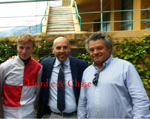 Italia. Grande attesa a Merano per la splendida kermesse di questa domenica, con Grande Steeple, Gran Siepi d’Italia, Ezio Vanoni e Giovani. I Vana versus Guillaume Macaire nelle gare principali del pomeriggio. Il tifo italiano sarà tutto per Live Your Life fra le nuove leve