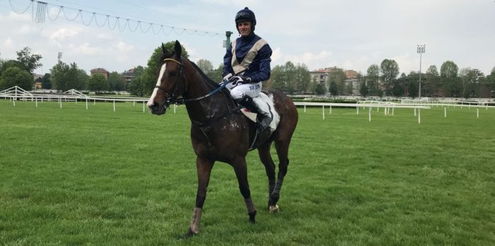 Italia. Morning Star cesella il Celeste Citterio a Milano, battuto il grande atteso della corsa Champ de Bataille, terzo il tedesco Noble House, ritirato Panta Rhei. Recently Acquired ottimo assunto nel Modignani, Lost Monarck regala il primo sigillo all’esordio per l’inglese Kay Lenihan