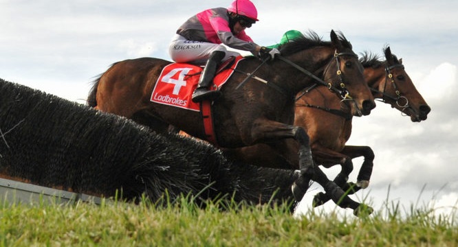 Australia. Nell’altro emisfero due classiche di primo livello come Australian Hurdle e Steeplechase, sugli ostacoli alti grande attesa per il campione Gold Medals reduce dalla vittoria ottenuta nel Grand Annual