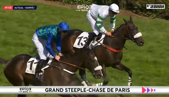 Francia. On The Go beffa Perfect Impulse nel Grand Steeple Chase de Paris, dove cadono al secondo ostacolo gli attesi So French e Bipolaire. Macaire leggenda eguaglia Bernard Secly. James Reveley vince da jockey per il terzo anno consecutivo la grande corsa. De Bon Coeur immensa nella Grand Course de Haies, Whetstone vola ancora da imbattuta nel Ferdinand Dufaure