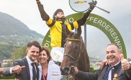 ITALIA. Merano domenica, Grande Steeple con i big, rientrano L’Estran e Al Bustan, in apertura il Roma con Broughton che prova a difendere il titolo; nel Dei Giovani ci sono Airsive, Assassin, Singapor Rose e Theresie, fra i quattro anni si rivedono Sky Costellation e Night Moon