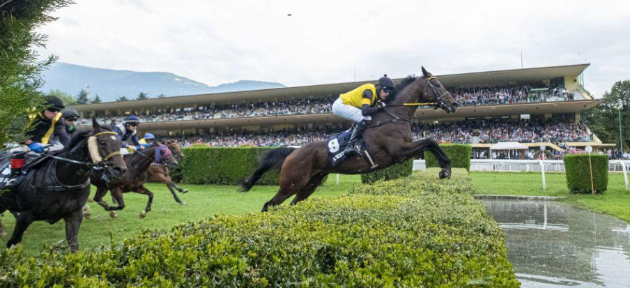 ITALIA.  Domenica riaprono i battenti a Merano. Quindici convegni di corse con il super week end del Gran Premio Merano Alto Adige quest’anno giunto alla sua 84 esima edizione, in programma sabato 23 e domenica 24 settembre, epilogo il primo di ottobre. A ferragosto Terme di Merano e Delle Alpi per le corse flat