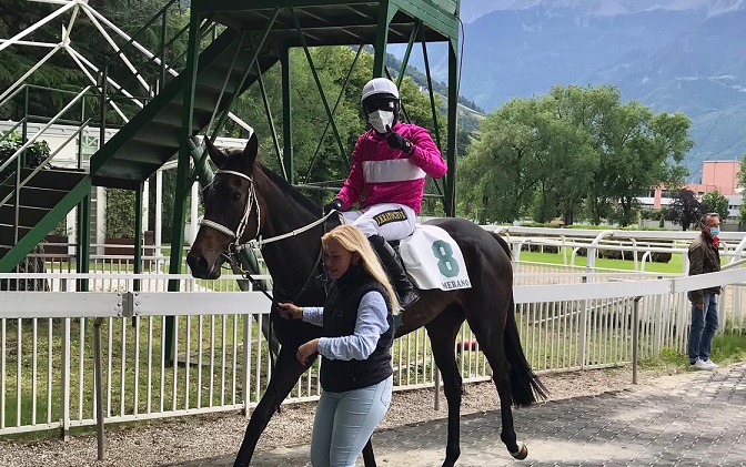 ITALIA. Merano, domenica quattro corse in ostacoli in attesa del super week end di Maia, Natam ed Uraxos i più attesi nel Chiaromonte, divertente il cross sui 4100 dell’Oreste De Strobel, incerti gli altri due handicap