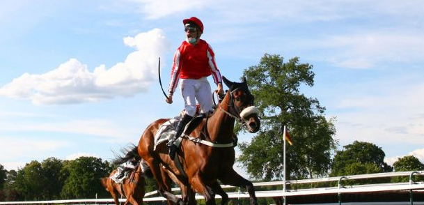 FRANCIA. A Compiègne si conferma Gardons Le Sourire, l’allievo di Gabriel Leenders alla sua prima vittoria di gruppo uno, interpretato da Clément Lefebvre batte all’ultimo respiro Yeiaye nel Ferdinand Dufaure; For Fun vince l’Alain du Breil