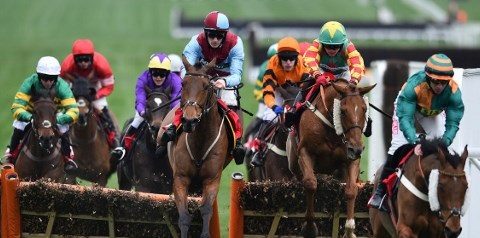 INGHILTERRA. L’attesa è finita, si torna a saltare! Mercoledì pomeriggio Southwell apre la stagione NH 2020 – 2021, ripartono le grandi emozioni, fra i jockeys Brian Hughes vs Richard Johnson