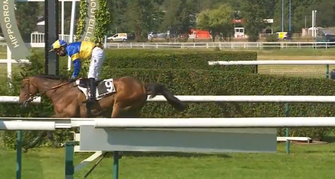 FRANCIA. Sol Blade e Thomas Beaurain show nella Grand Course de Haies de Dieppe, battuti Foreign Flower e il vincitore della scorsa edizione Grand Trianon