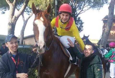 ITALIA. Davide Migliore ce l’ha fatta! Il cavaliere siracusano caduto a Follonica lo scorso 27 Maggio, tornerà a casa nelle prossime 24 ore dopo una lunga degenza e oltre due settimane di coma farmacologico