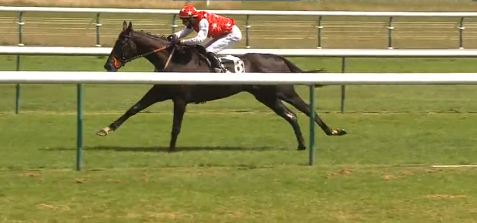 FRANCIA. Christian Troger e Davide Satalia vincono a Dieppe grazie alla splendida performance di Mon Turf interpretato da James Reveley, il nipote di Al Namix è alla sua seconda vittoria per il nuovo team