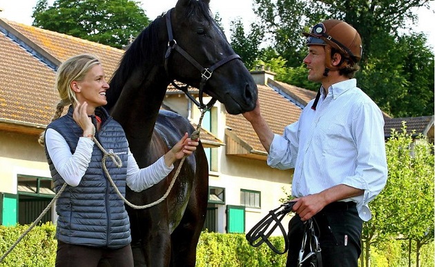 FRANCIA. David Cottin, storia di un predestinato. Da Cavaliere per Secly e Macaire, alle esperienze inglesi con Balding, Nicholls e Hobbs, fino alle grandi vittorie nelle pattern francesi da jockey professionista con tre cravache d’or e gli attuali successi da allenatore, ultimo quello di ieri pomeriggio con Paul’s Saga nella gran siepi ad Auteuil