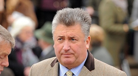 INGHILTERRA. Paul Nicholls ed Harry Cobden poker ad Exeter, Greaneteen vince la Haldon Gold Cup Chase di grade 2. Stagione strepitosa per il trainer di Lidney, 20 vittorie negli ultimi 21 giorni, con un 26.67% di strike rate