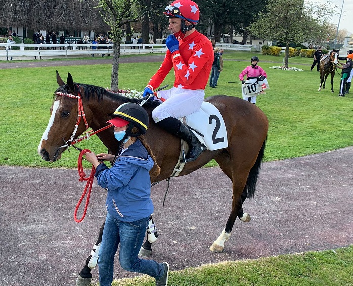 ITALIA. Merano, domenica il tradizionale appuntamento con il Premio Bi Elle di Luca Bruschi, bella condizionata riservata ai tre anni sulle siepi che guardano al Tagliabue, in pista la triade di Christian Troger forte di Callistemon, King Power ed Heichal vs Isatis de L’Ecu, Zankala e Ignace