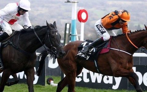 INGHILTERRA. Dominio irlandese a Cheltenham nel day two. Dopo aver conquistato la Champion Hurdle, Henry De Bromhead vince anche la Queen Mother Champion Chase grazie alla mares Put The Kettle On con in sella Aidan Coleman. Bob Olinger, Monkfish, Sir Gehrard gli altri protagonisti di giornata; commovente Tiger Roll che torna protagonista con una vittoria enfatica nel Glenfarclas