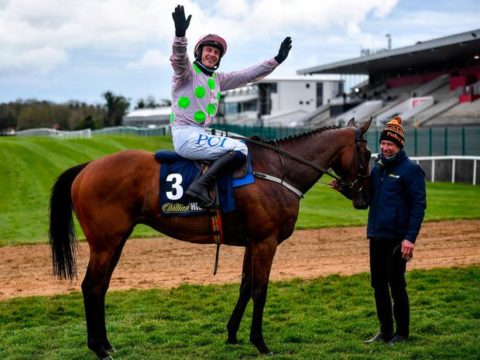 IRLANDA. Poker di Willie Mullins nel primo atto al festival di Punchestown. Chacun Pour Soi domina la Champion Chase, Echoes In Rain e Patrick Mullins ok nella Champion Novice, Colreevy dice no al compagno Monkfish nella Champion Novice Chase