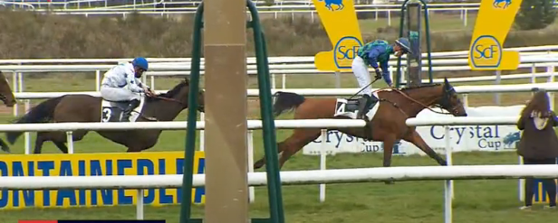 FRANCIA. Otchoa Rouge in splendido stile nel Grand Steeple Cross di Fontainebleau. L’allievo di Patrice Quinton interpretato da Adrien Foucher, ha battuto Tequila Sun e Daffodil Rose, non pervenuti Bomari ed Etat D’Espry