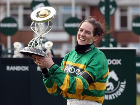 FRANCIA. David Cottin e Ulf Sjoberg ingaggiano Rachael Blackmore per il Grand Steeple Chase de Paris, la jockey di Killeanaule protagonista di una stagione strabiliante salirà in sella ad Ajas