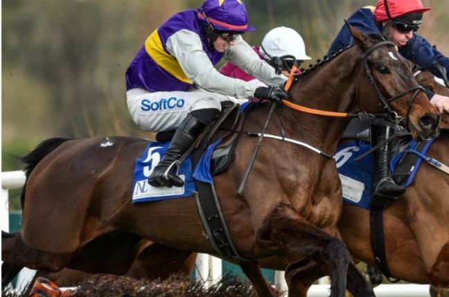 IRLANDA. Sabato parte la tre giorni dell’Easter Festival, clou il lunedì con l’Irish Grand National Chase, ancora sessanta i cavalli in lista d’attesa, Latest Exhibition capeggia il betting a sette contro uno