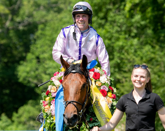 SVEZIA. Reinvent e Henrik Engblom vincono lo Svenskt Grand National Chase. A Strömsholm l’allievo di  Kahlil De Burca ha battuto Crine Au Vent, out in partenza il favorito Tegerek, male Mutadaffeq