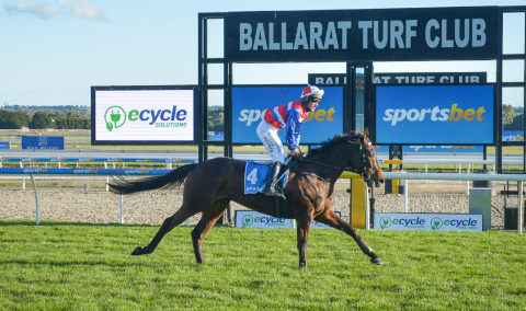AUSTRALIA. Strepitoso Inayforhay nell’Ecycle Solutions Grand National Steeplechase di Ballarat, dove l’allievo di Paul Preusker domina la gara con in sella Lee Horner, battendo il grande favorito Social Element