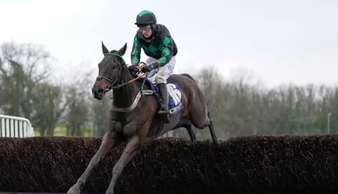 INGHILTERRA. Iwilldoit domina il massacrante Welsh Grand National Chase, a Chepstow l’allievo di Sam Thomas ben interpretato dal giovane Stan Sheppard, vince precedendo Highland Hunter e Truckers Lodge; si è ritirato dalle corse il mitico Native River