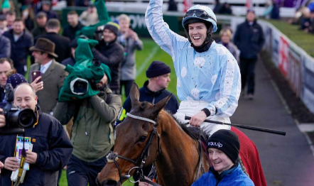 IRLANDA. Leopardstown, Honeysuckle e Rachael Blackmore dominano per il terzo anno consecutivo la Irish Champion Hurdle, l’allieva di De Bromhead favorita per la replica a Cheltenham a 1/2. Willie Mullins padrone, ancora un hat trick di Gr1, Chacun Pour Soi alla terza consecutiva nella Dublin Chase; conferme per Galopin Des Champs e Sir Gerhard