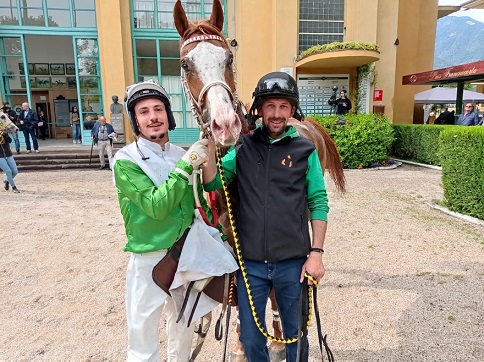 ITALIA. Merano, ultima domenica prima della pausa. O’Juke vs Zio Reginaldo sulle siepi della novizi, Quick Davier e Marco Agazzi attesi nel cross country, Aurelius In Love cerca il bis nella periziata contro il polacco Ocean Life, nella selling per 4 anni Liberty Warrior vs Karagana, Boboalena e Love of Zoffany