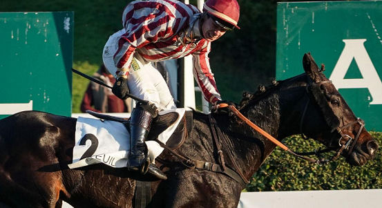 FRANCIA. Figuero maestoso, l’allievo di Francois Nicolle vince La Haye Jousselin ad Auteuil, perfetto in sella Angelo Zuliani. Doppio di Gr1 per James Reveley grazie ai successi di St Donats nel Cambacérès e Gessy Raiselle nel Maurice Gillois