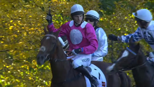 REPUBBLICA CECA. A Pardubice va in scena il primo turno di qualificazione al Velka numero 133. Rinuncia Brunch Royal che andrà per il Grande Steeple di Roma, binocoli puntati sul vincitore del National 2022 Mr Spex, in un campo gara che si preannuncia di buona qualità
