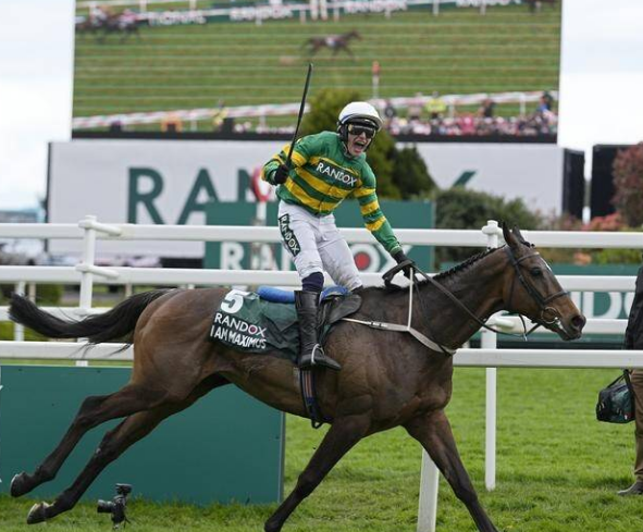 INGHILTERRA. I Am Maximus domina il Grand National di Aintree. Seconda vittoria nella classica del Merseyside per il champion trainer Willie Mullins, la prima per il jockey Paul Townend. Irlandesi ai primi quattro posti del podio